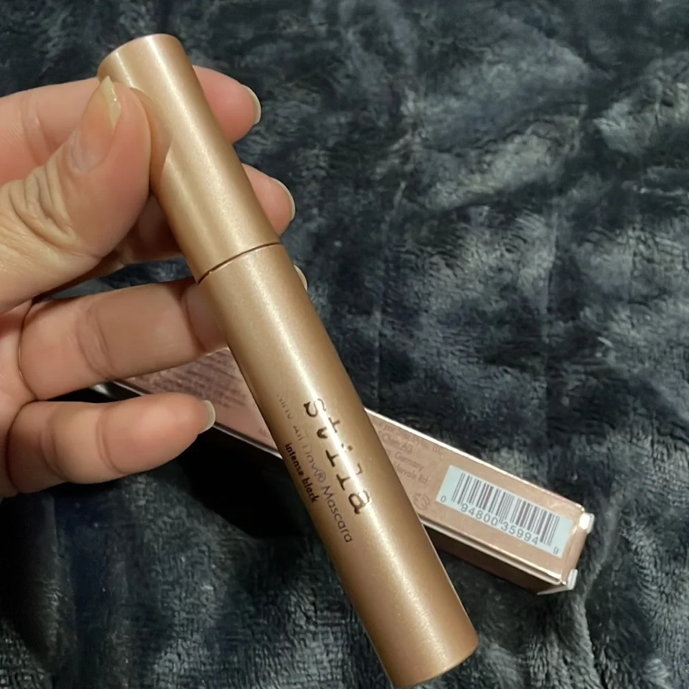BRAND NEW IN BOX STILA STAY ALL DAY MASCARA IN 